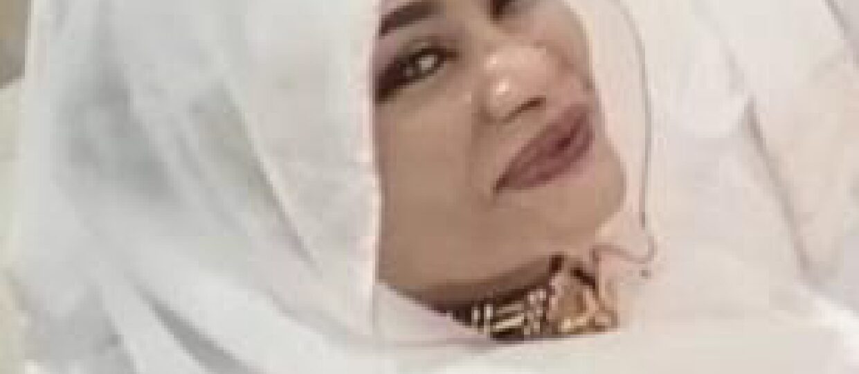 سيدة الاعمال انتصار الشيخ عشقي للعطور أسست ستهم للعطور في الإمارات